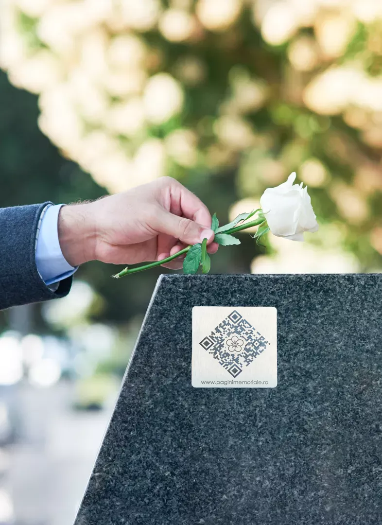 Platformă digitală memorială + sistem QR – PaginiMemoriale.ro – proiect complet de preluat