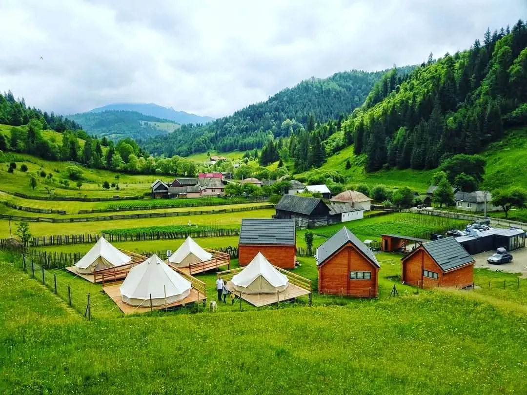 Glamping la 10 min de Borsec
